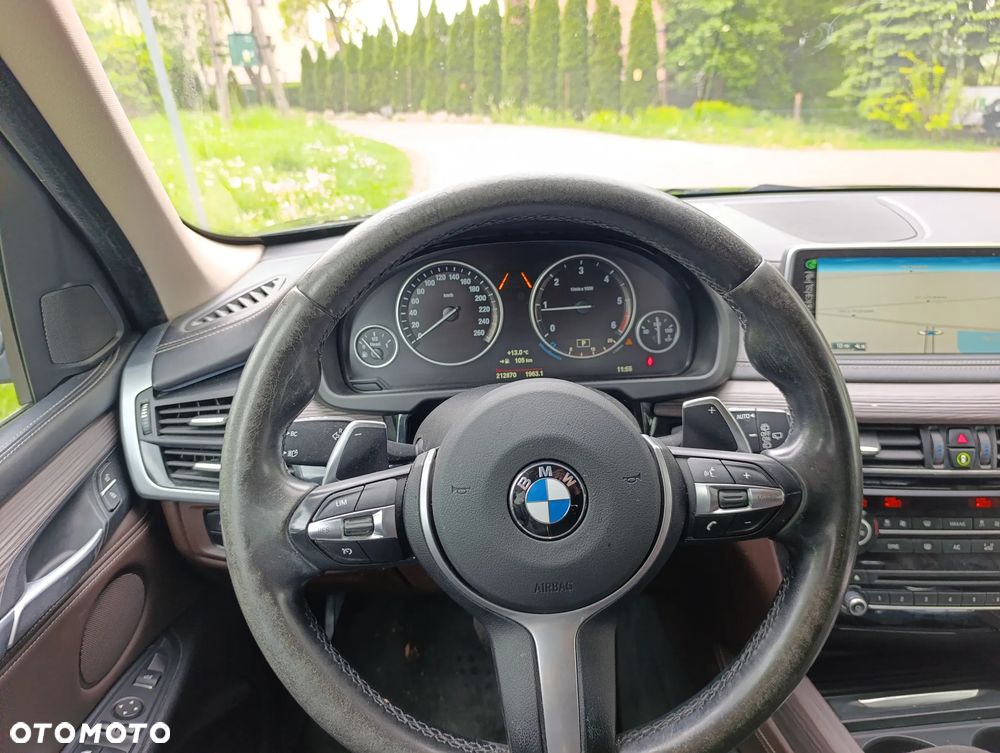 BMW X5 xDrive25d - 11