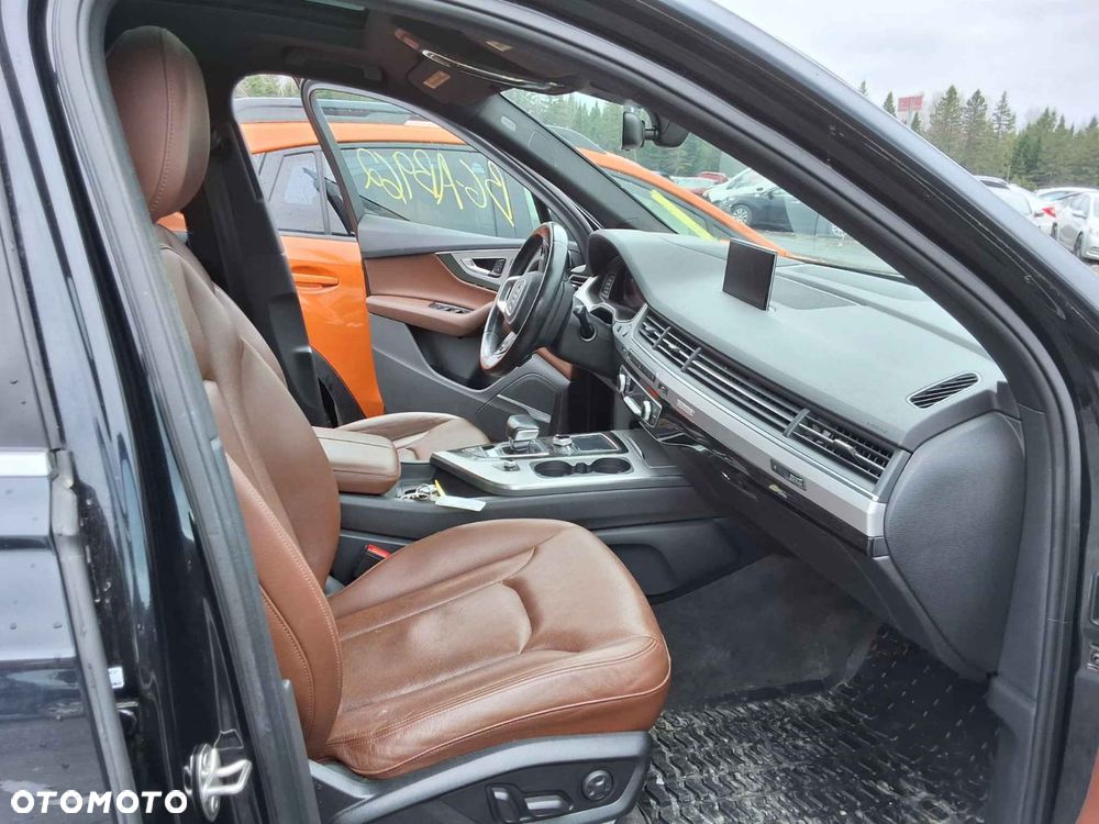 Audi Q7 - 11