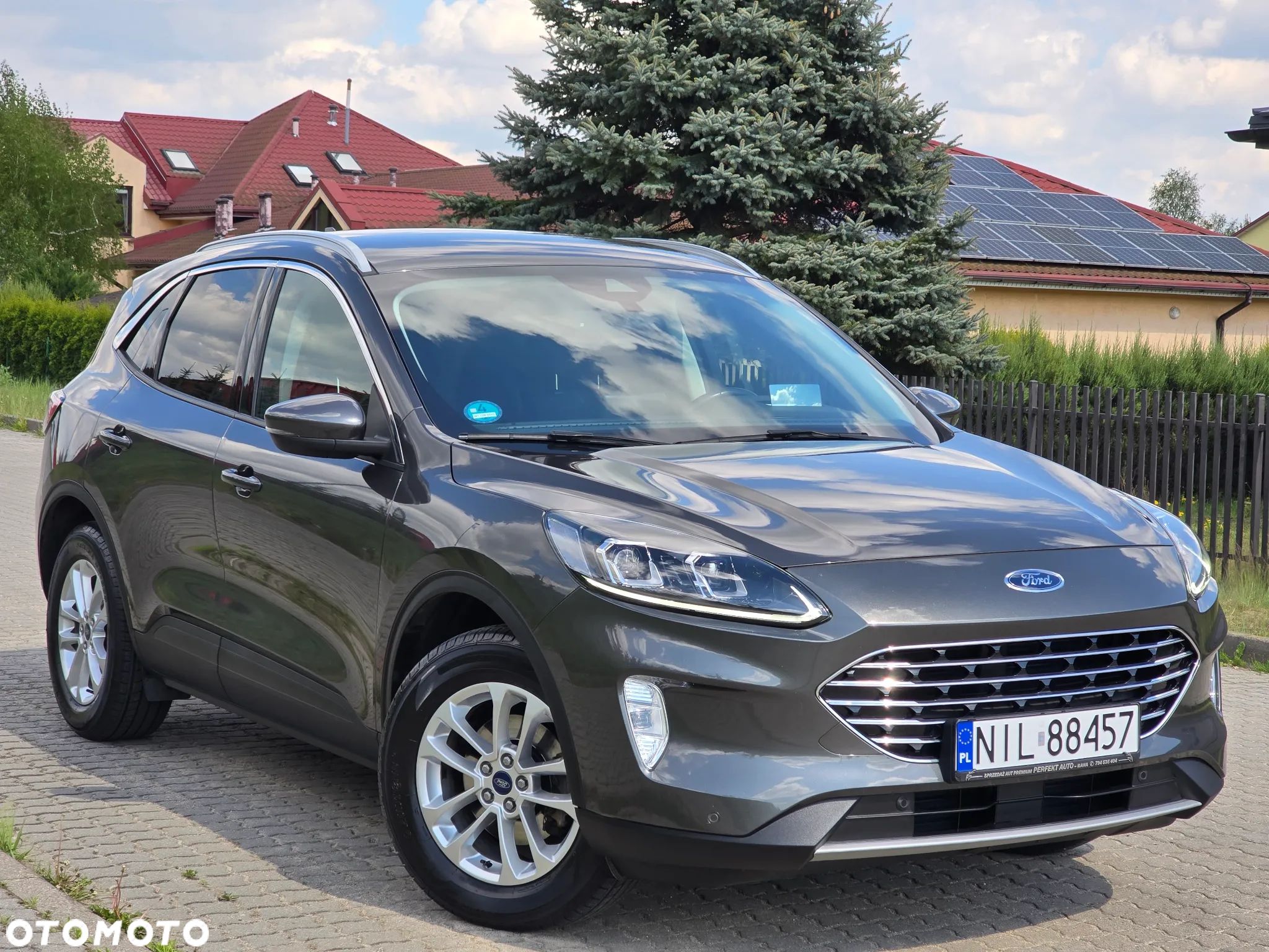 Ford Kuga 2.0 EcoBlue Hybrid TITANIUM - 1