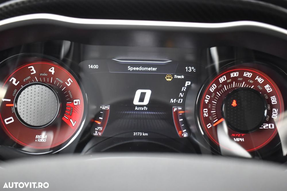 Dodge Challenger - 13