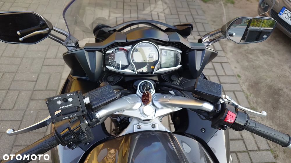 Yamaha FJR - 5