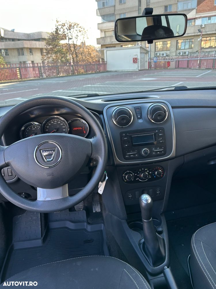 Dacia Logan TCe 90 Laureate - 14