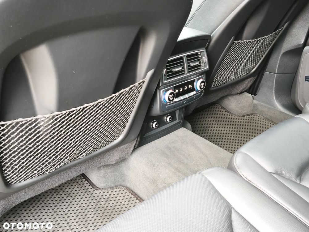 Audi Q7 - 30