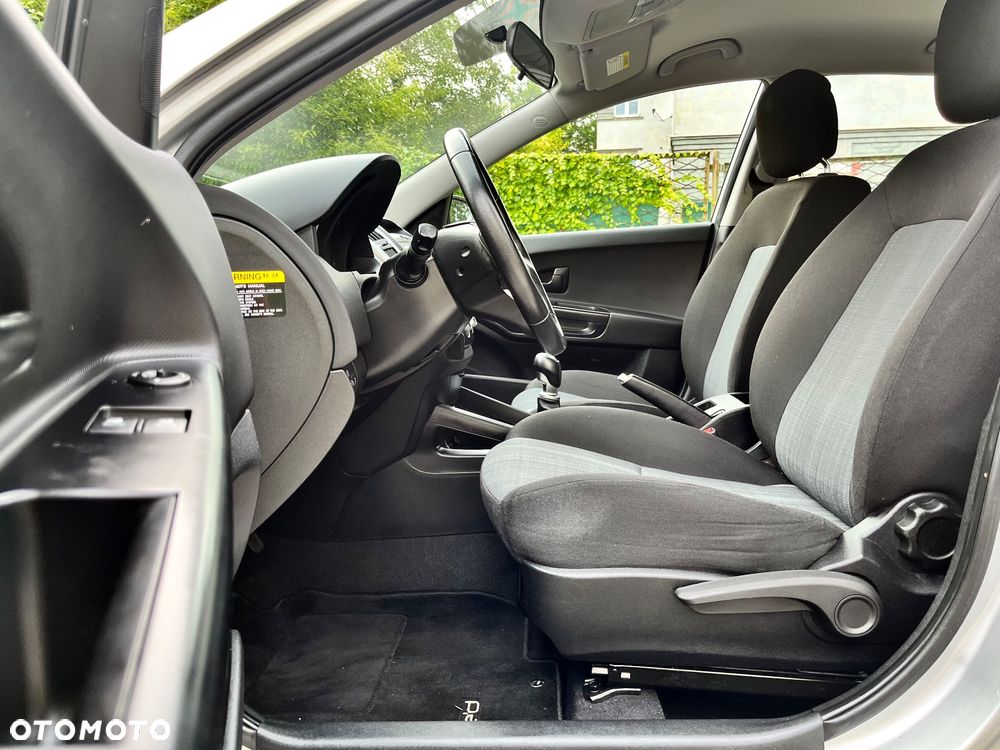 Kia Ceed 1.4 CVVT Attract - 26