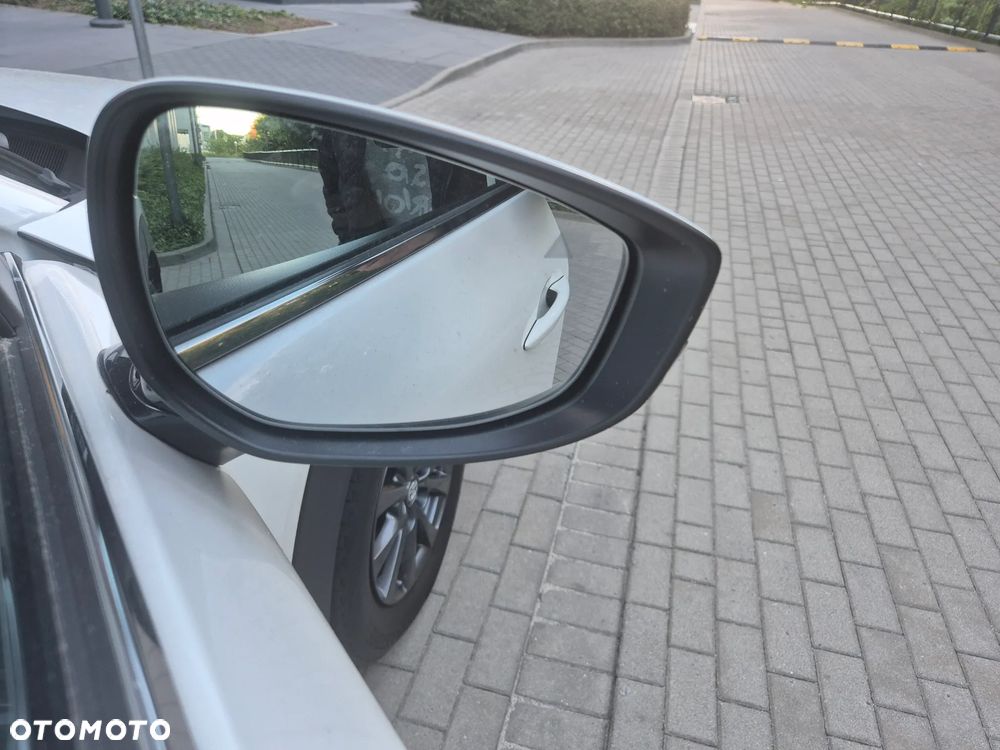 Mazda CX-30 2.0 mHEV Hikari 2WD - 22