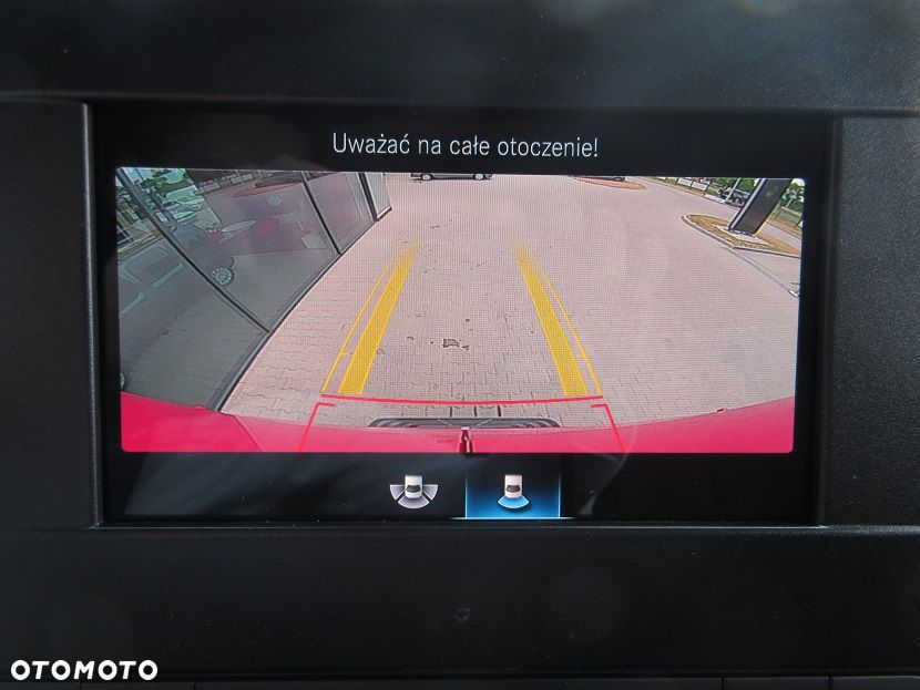 Mercedes-Benz Sprinter - 11