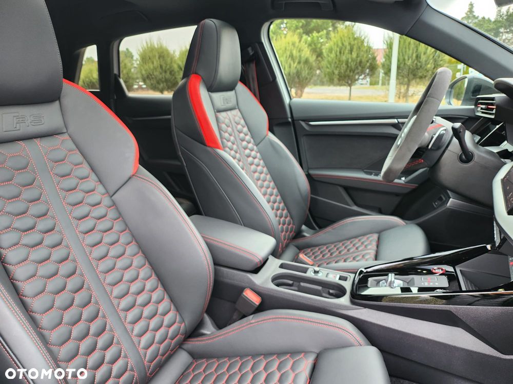 Audi RS3 Sportback - 12