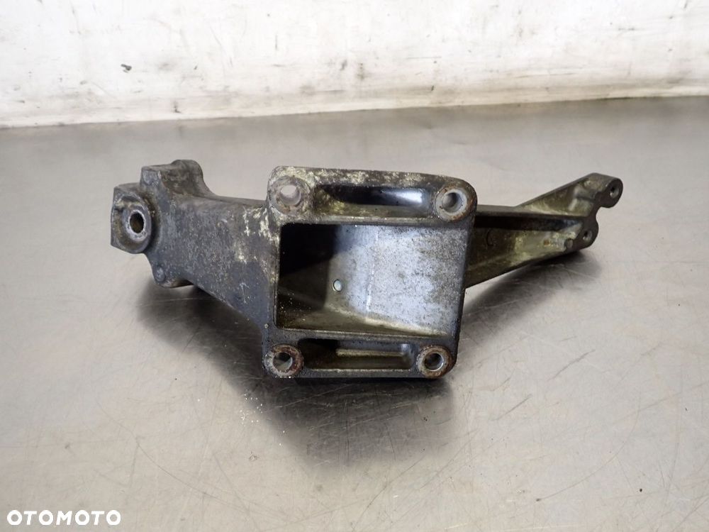 ŁAPA SILNIKA MERCEDES-BENZ SPRINTER 2.1 A6112230404   A6110980829 - 3