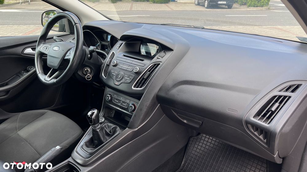 Ford Focus 1.6 Trend - 6