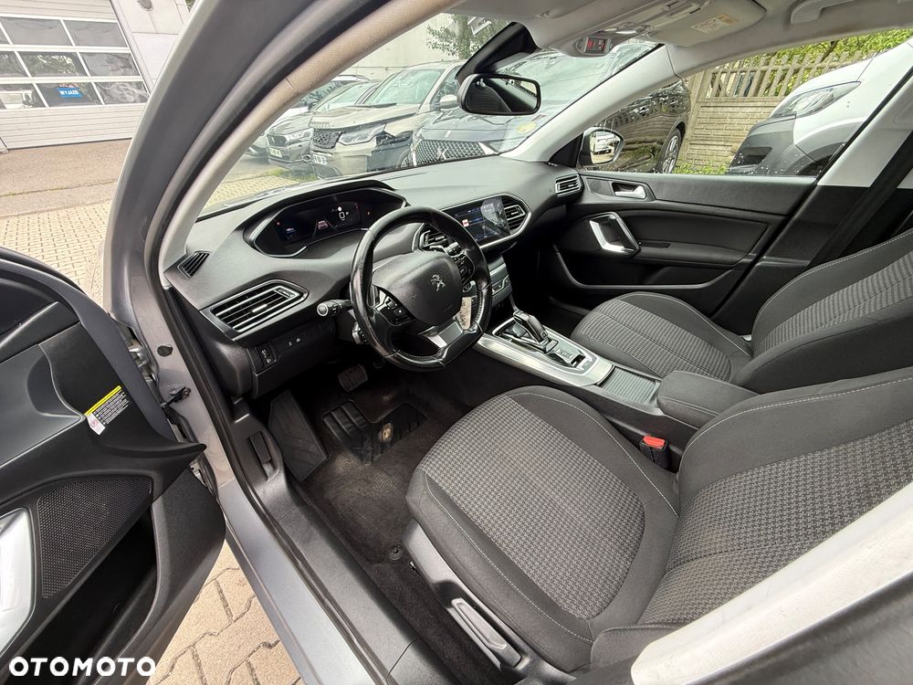 Peugeot 308 1.5 BlueHDi Active S&S EAT8 - 14