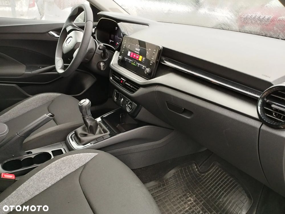 Skoda Fabia 1.0 TSI Essence - 14