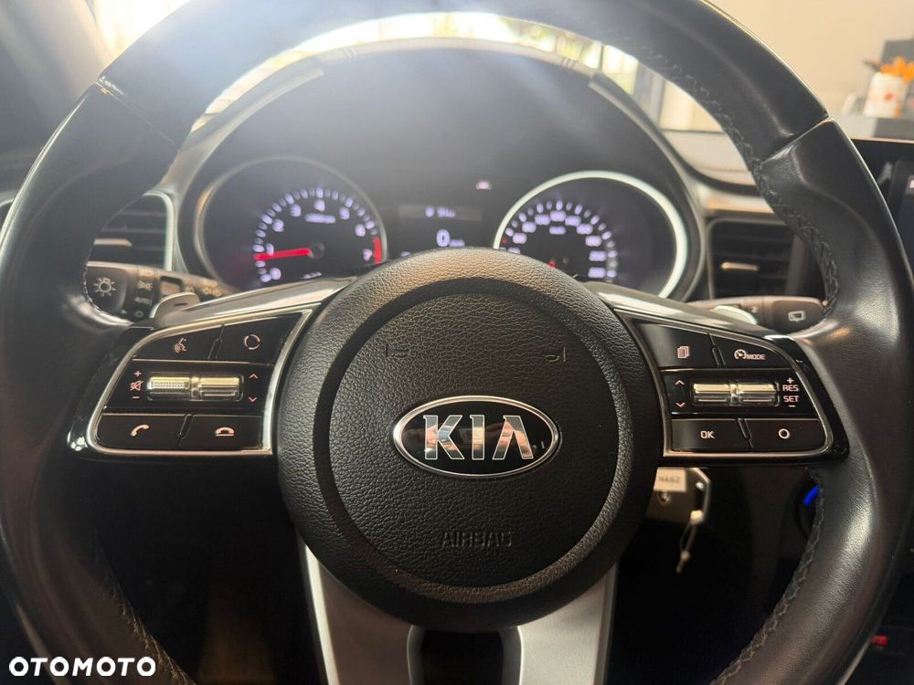 Kia Ceed - 15
