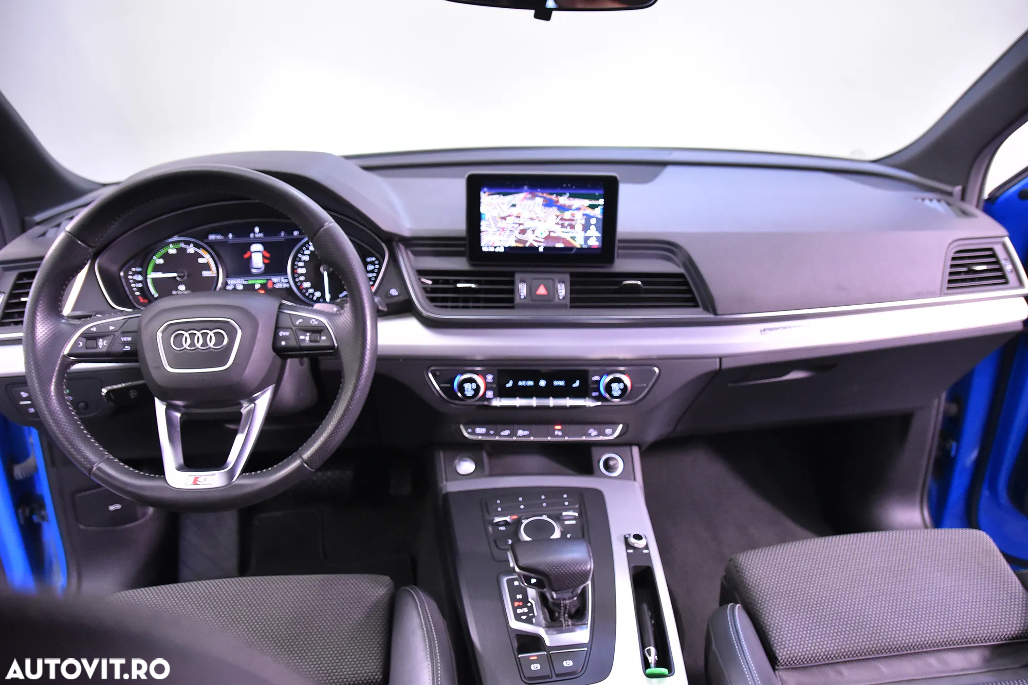 Audi Q5 55 TFSI e quattro S tronic - 9
