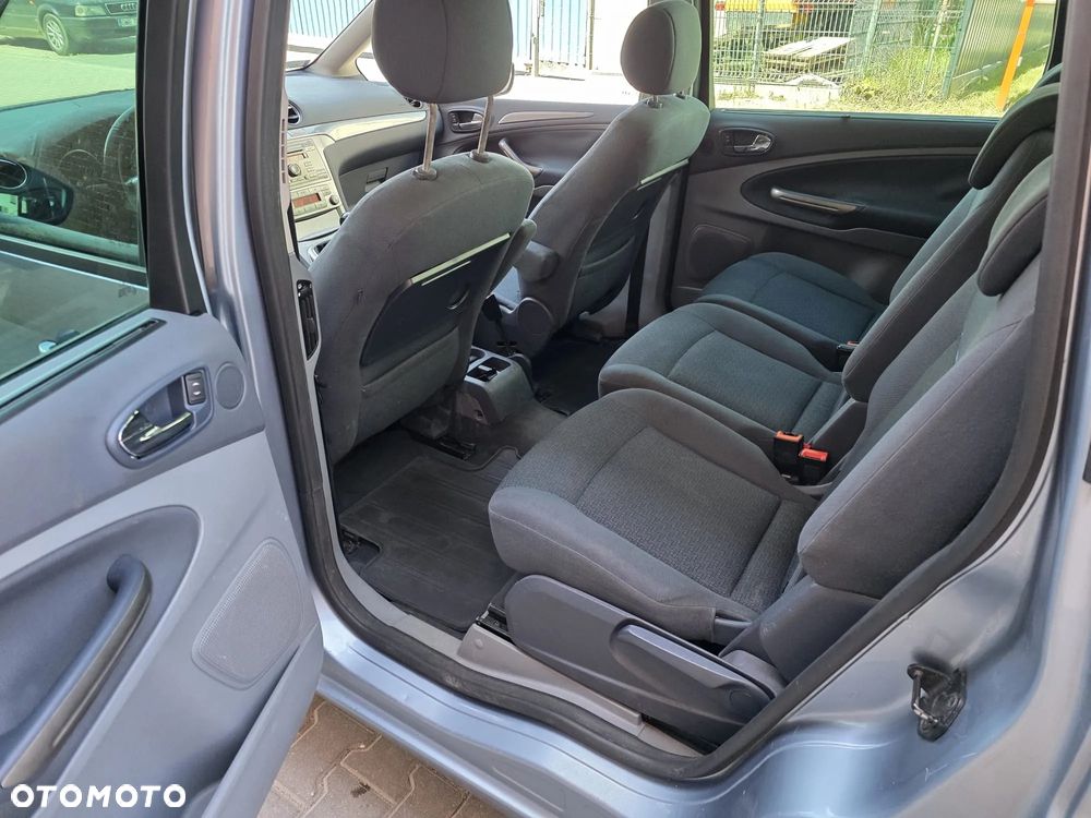 Ford Galaxy 2.0 Ambiente - 11