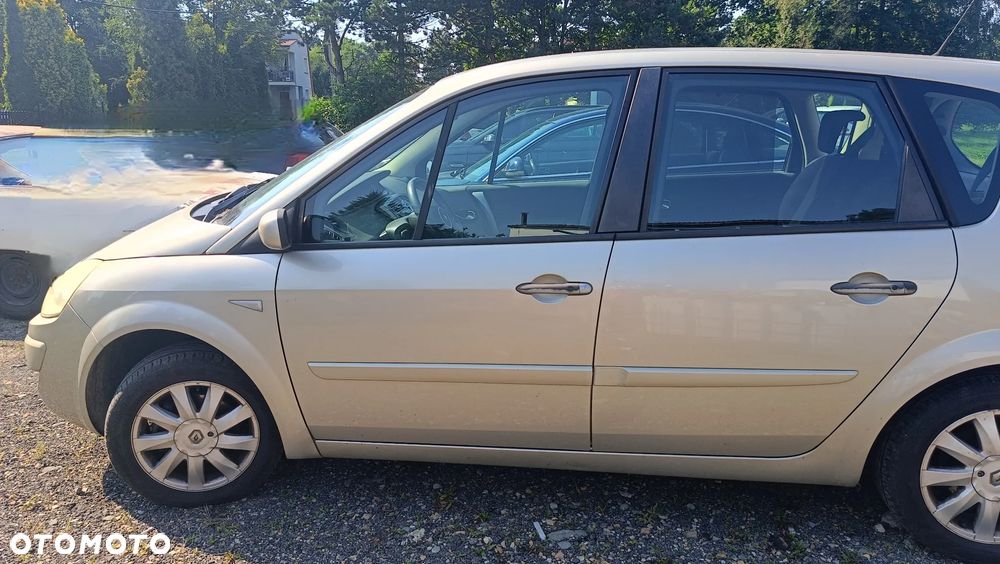 Renault Scenic - 9