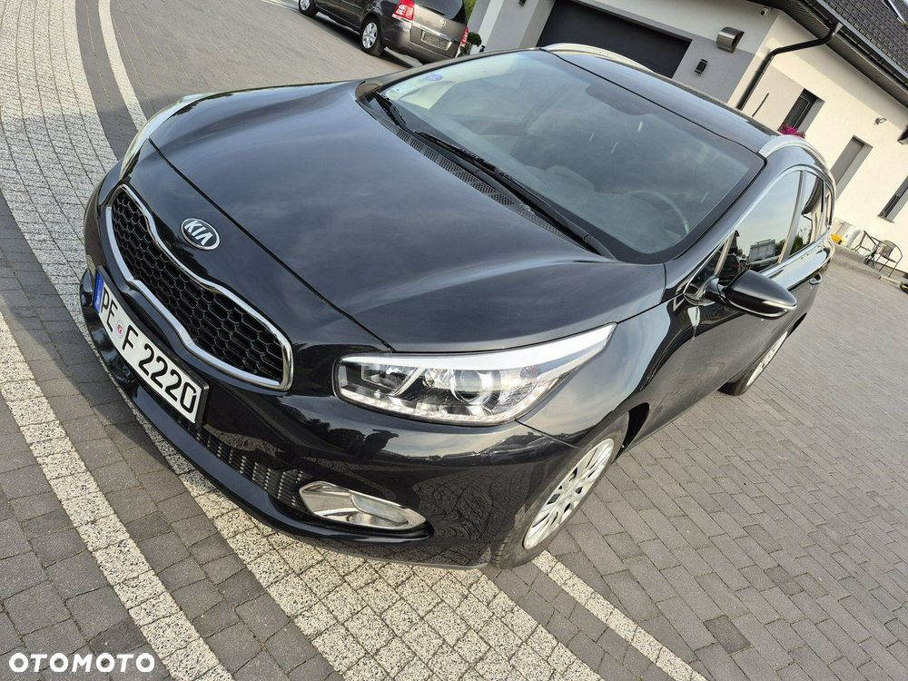 Kia Ceed - 16
