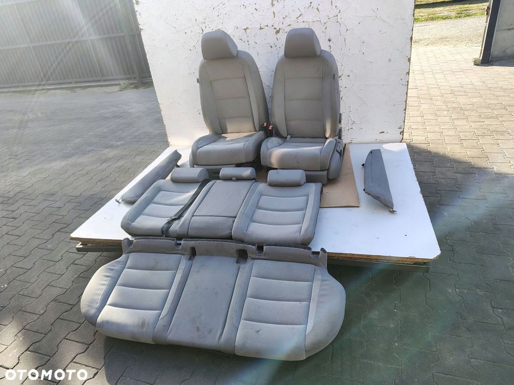 FOTELE SIEDZENIA KOMPLET GRZANE VOLKSWAGEN GOLF 5 V - 7