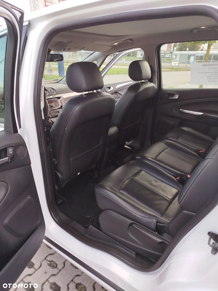 Ford S-Max 2.0 TDCi DPF Titanium - 31