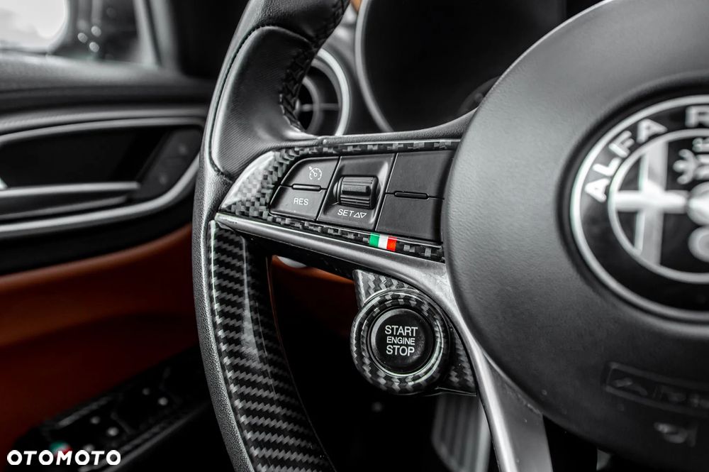 Alfa Romeo Giulia 2.2 D Turbo Super - 29