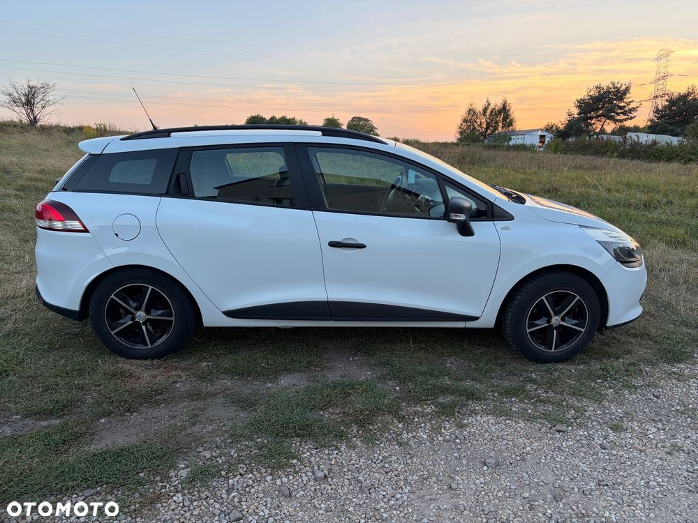 Renault Clio 1.2 16V Authentique - 11