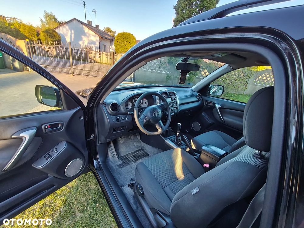 Toyota RAV4 2.0 D-4D Prestige - 13