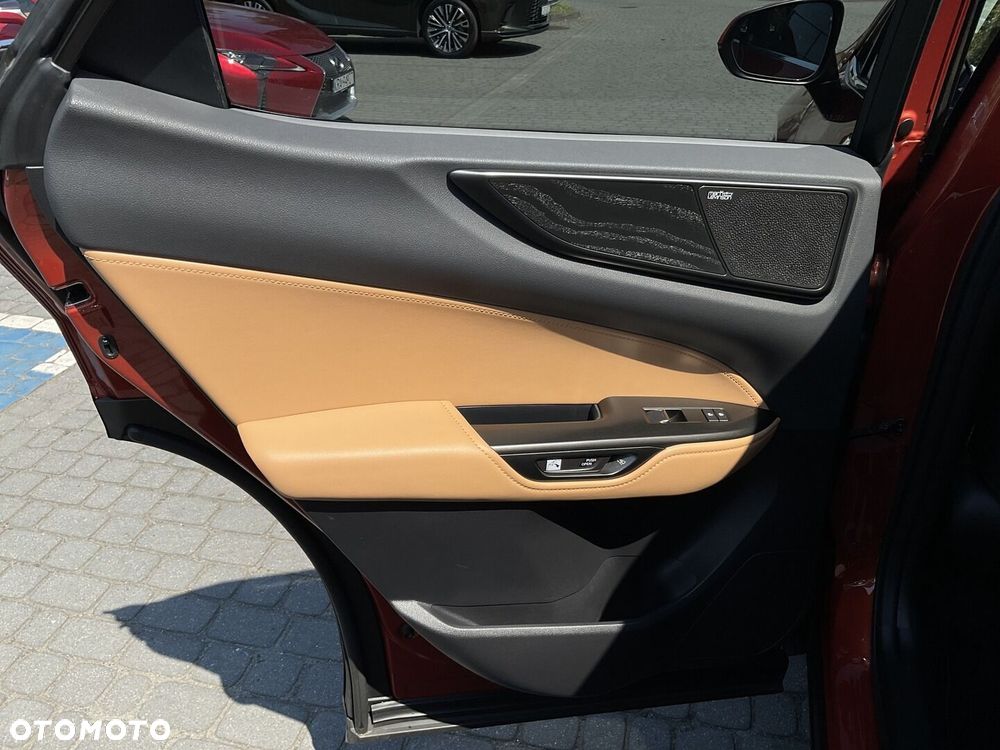 Lexus NX 350h Omotenashi AWD - 17