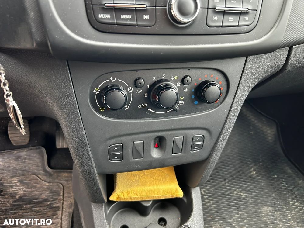 Dacia Logan 1.2 73 CP Laureate - 11