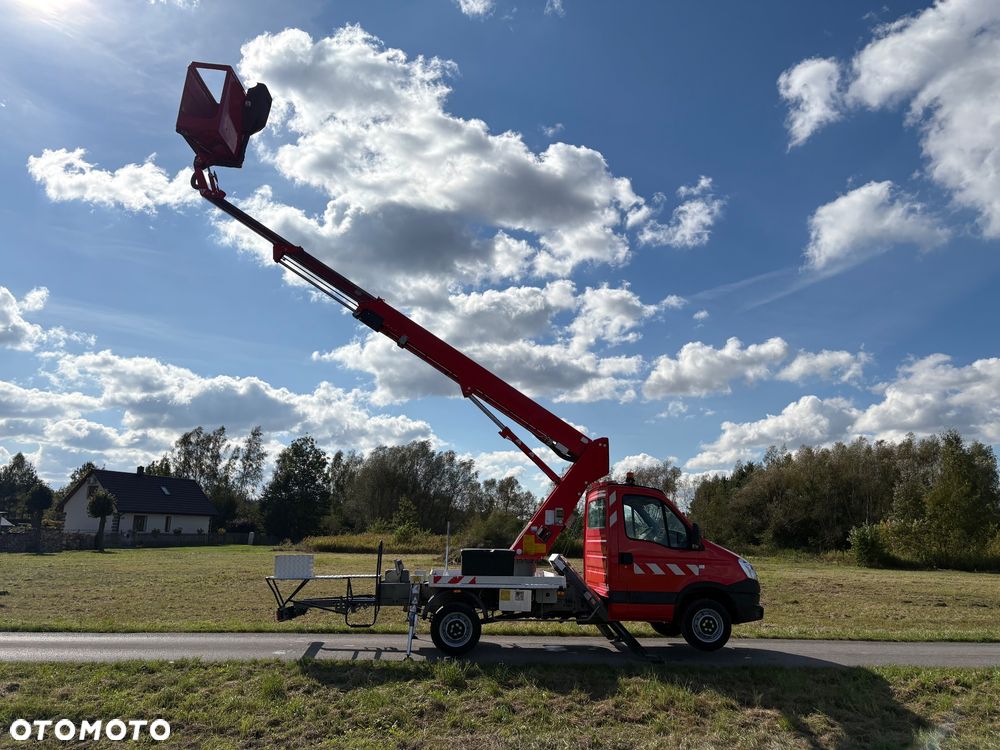 Iveco DAILY 35S11/Podnośnik koszowy/17m/Sprowadzony/Super stan - 11