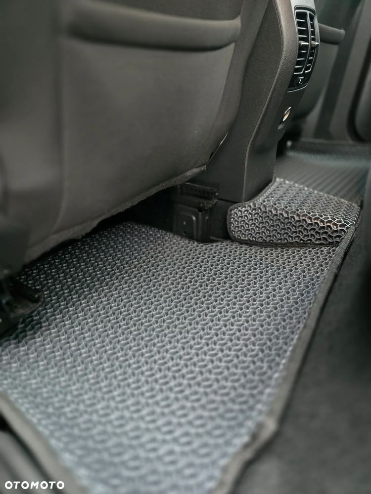 Ford C-MAX 2.0 TDCi Start-Stop-System Business Edition - 17