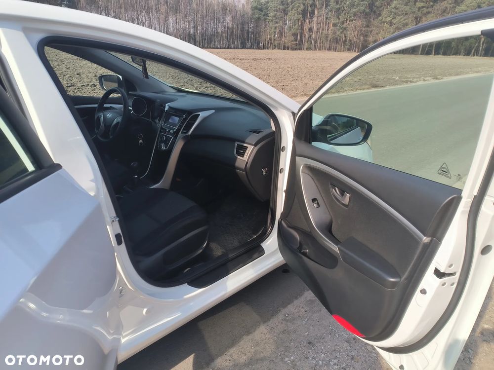 Hyundai i30 1.6 CRDi Classic - 17