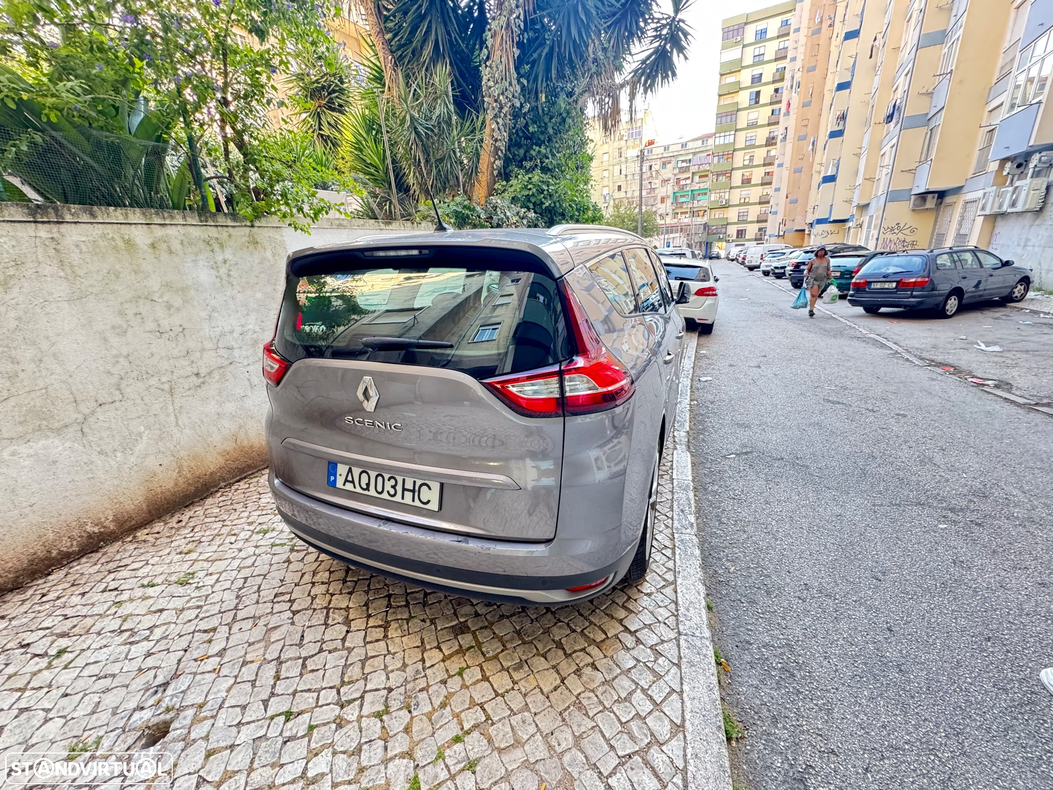 Renault Grand Scénic - 14