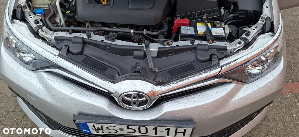Toyota Auris 1.4 D-4D Comfort - 19