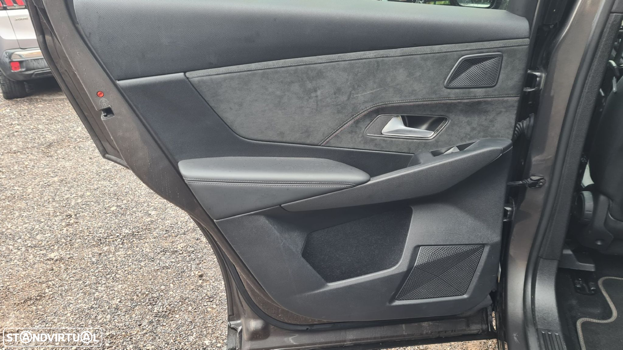 DS DS7 Crossback 1.5 BlueHDi Performance Line - 44