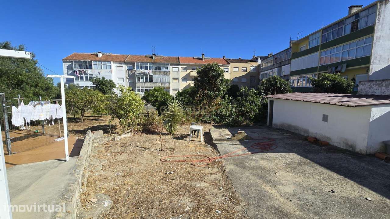 Prédio no Seixal - Grande imagem: 2/18