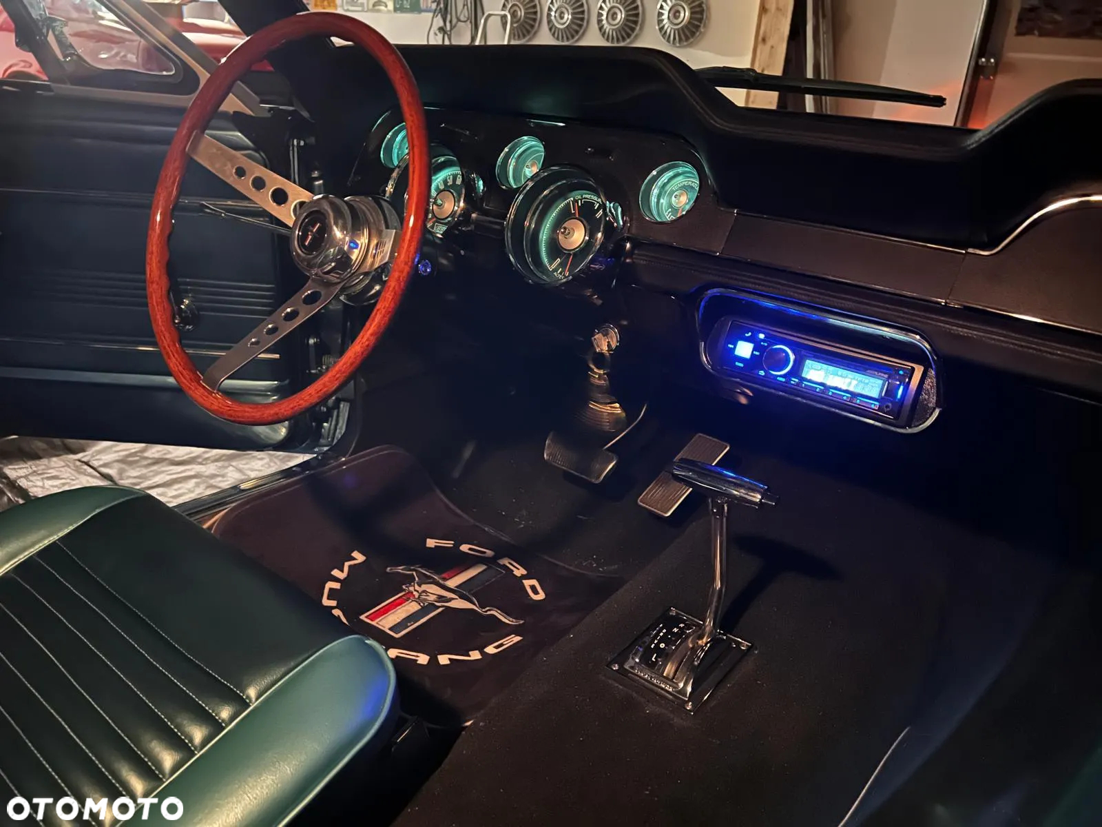 Ford Mustang - 23
