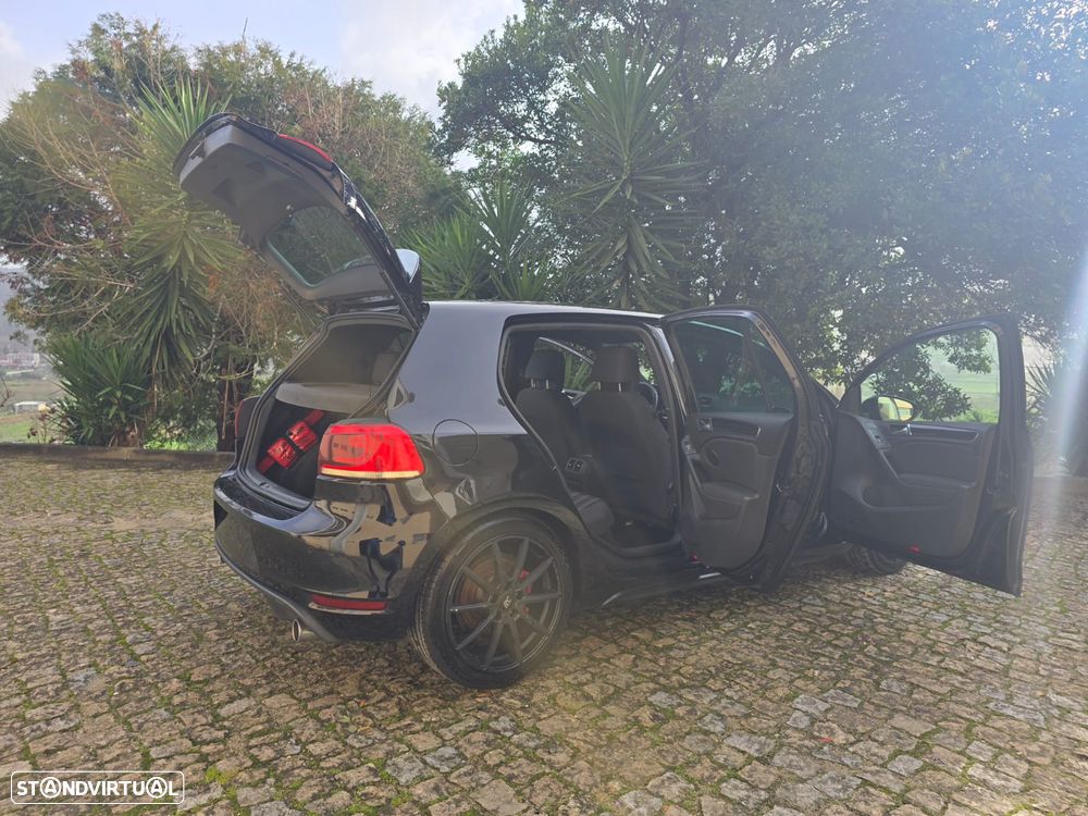 VW Golf 2.0 GTI - 11