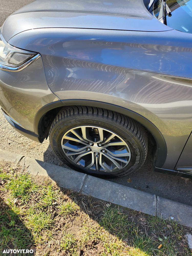 Mitsubishi Outlander 2.2L DI-D AS&G 6MT 4WD Intense A80 - 1