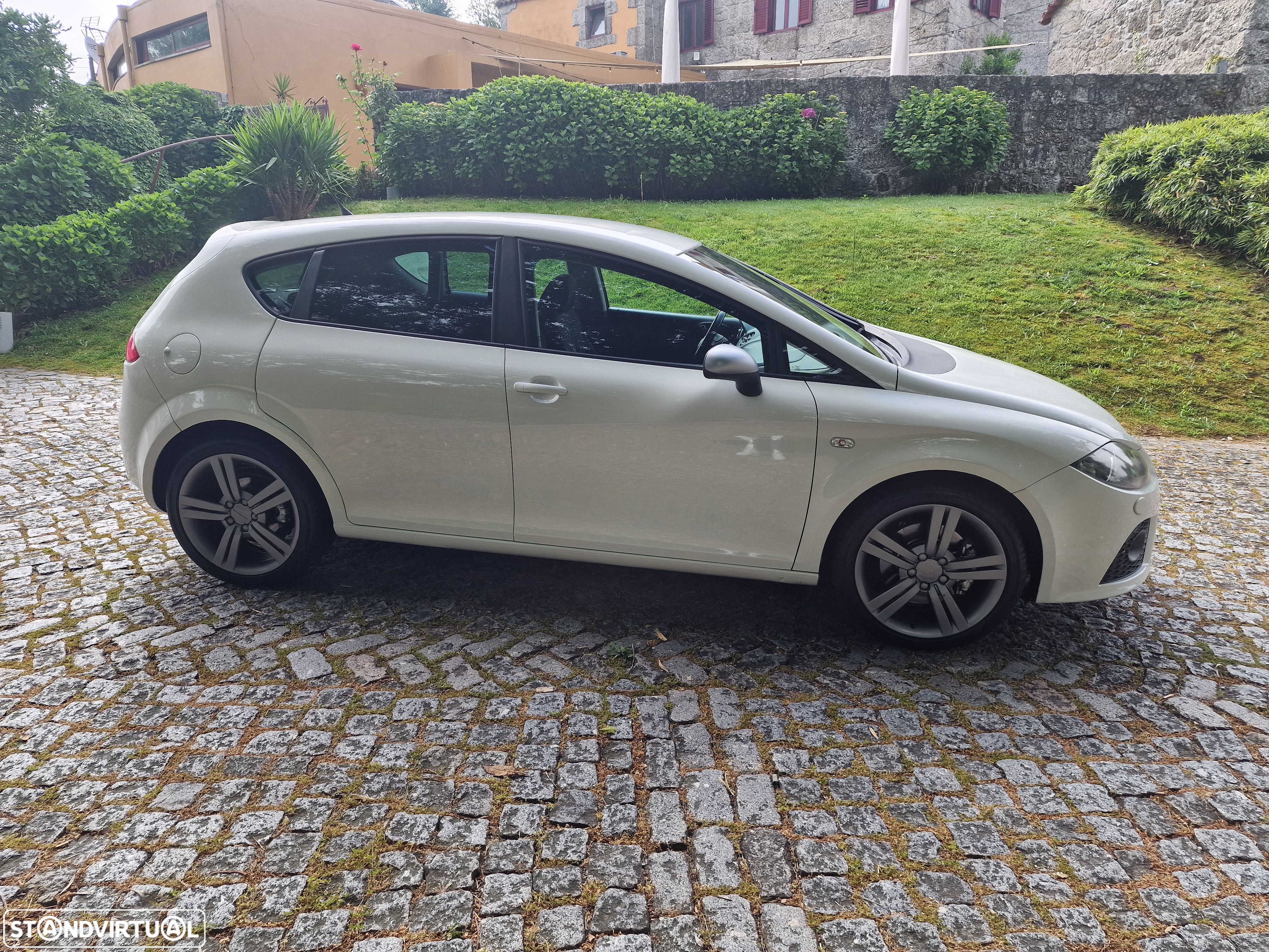 SEAT Leon 2.0 TDI FR - 12