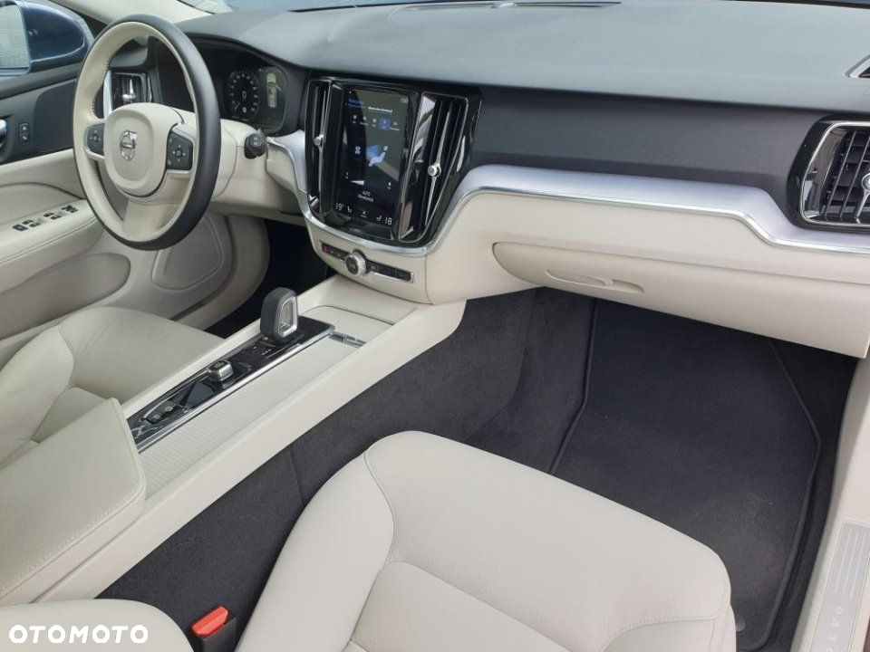 Volvo V60 - 11