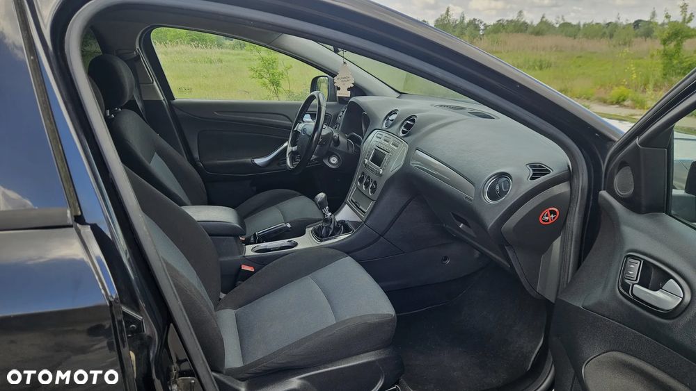 Ford Mondeo 2.0 TDCi Black Magic - 9