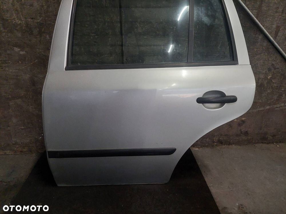 DRZWI KOMPLETNE LEWY TYŁ SKODA OCTAVIA I KOMBI - 2