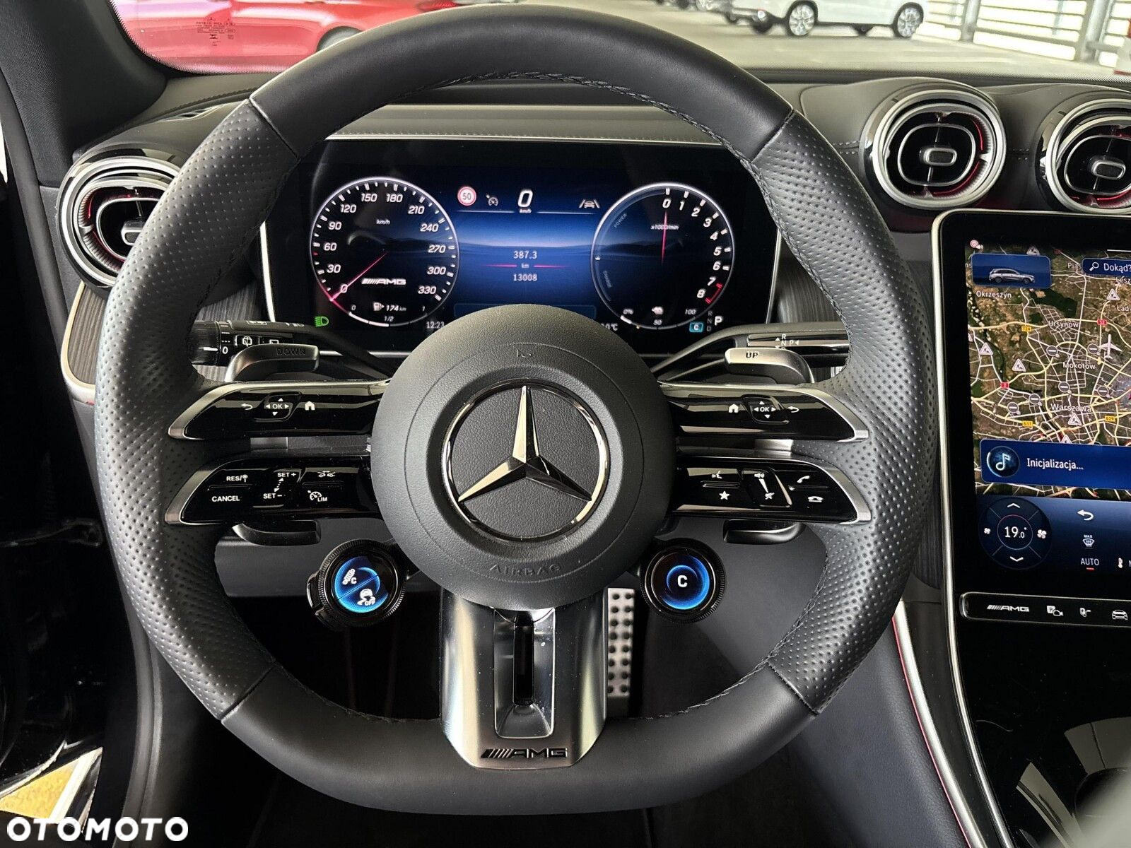 Mercedes-Benz GLC - 11
