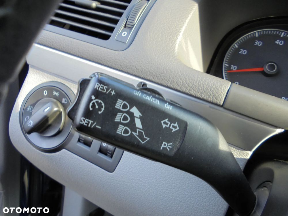 Volkswagen Touran 1.4 TSI Comfortline - 18