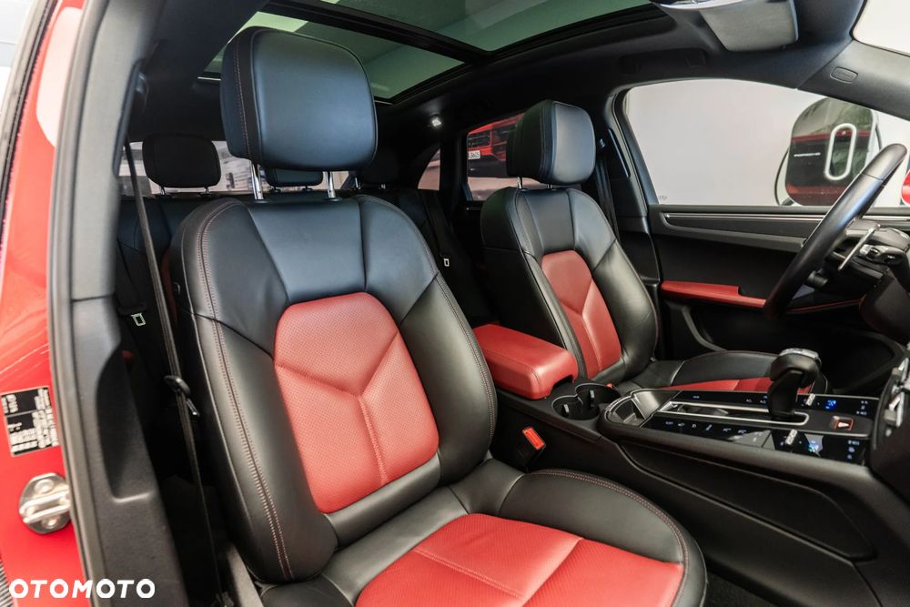 Porsche Macan Standard - 32