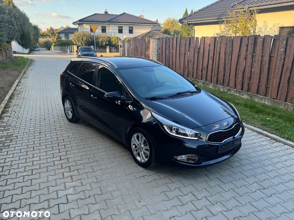 Kia Ceed 1.6 GDI Fifa World Cup Edition - 6