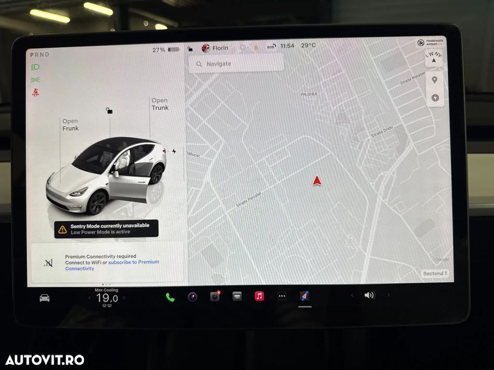 Tesla Model Y - 21