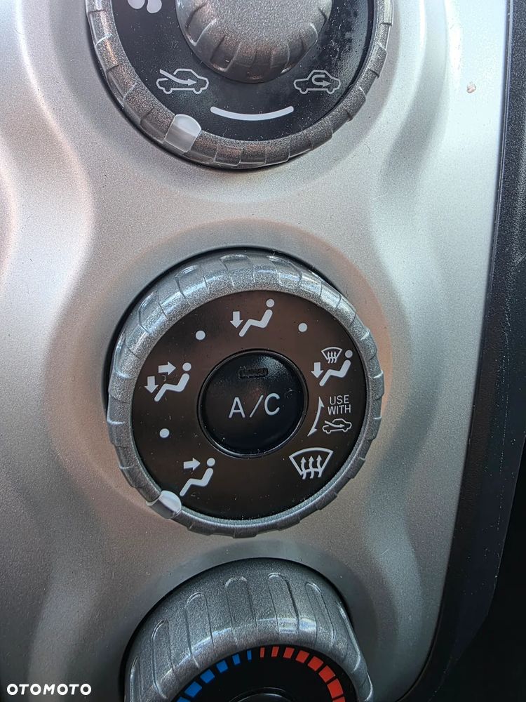 Toyota Yaris 1.0 Terra A/C - 13