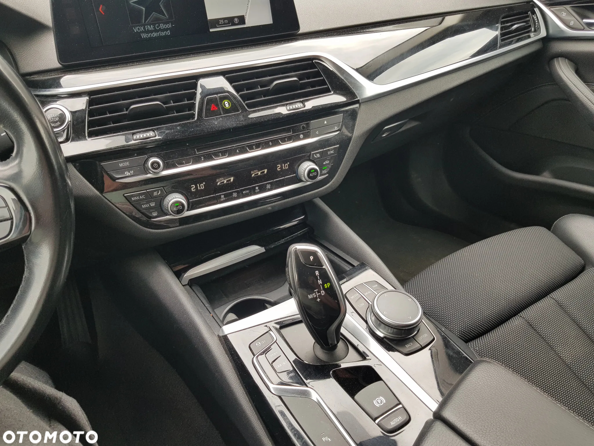 BMW Seria 5 520d xDrive Sport Line sport - 11