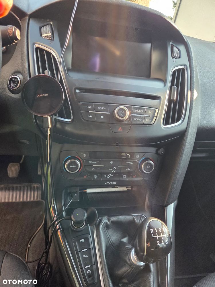 Ford Focus 1.5 TDCi Titanium - 8