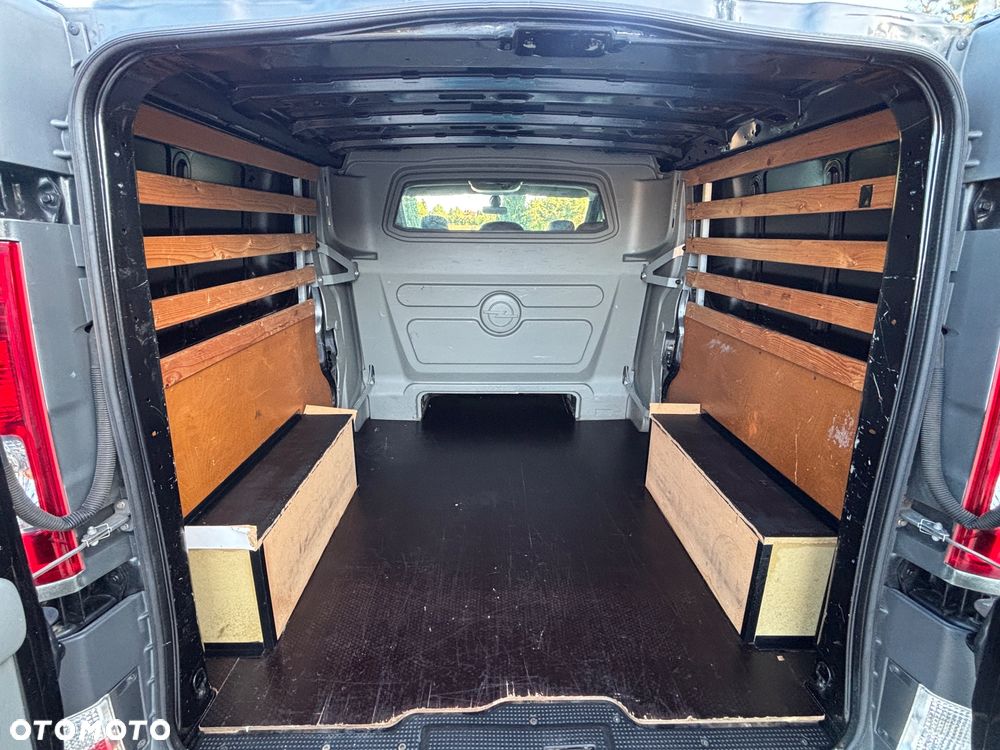 Opel Vivaro - 33